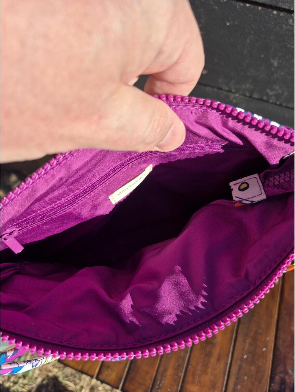 Vera Bradley Womens Featherweight Original Hipster Crossbody, Flutter, $80 MSRP - Picture 8 of 10